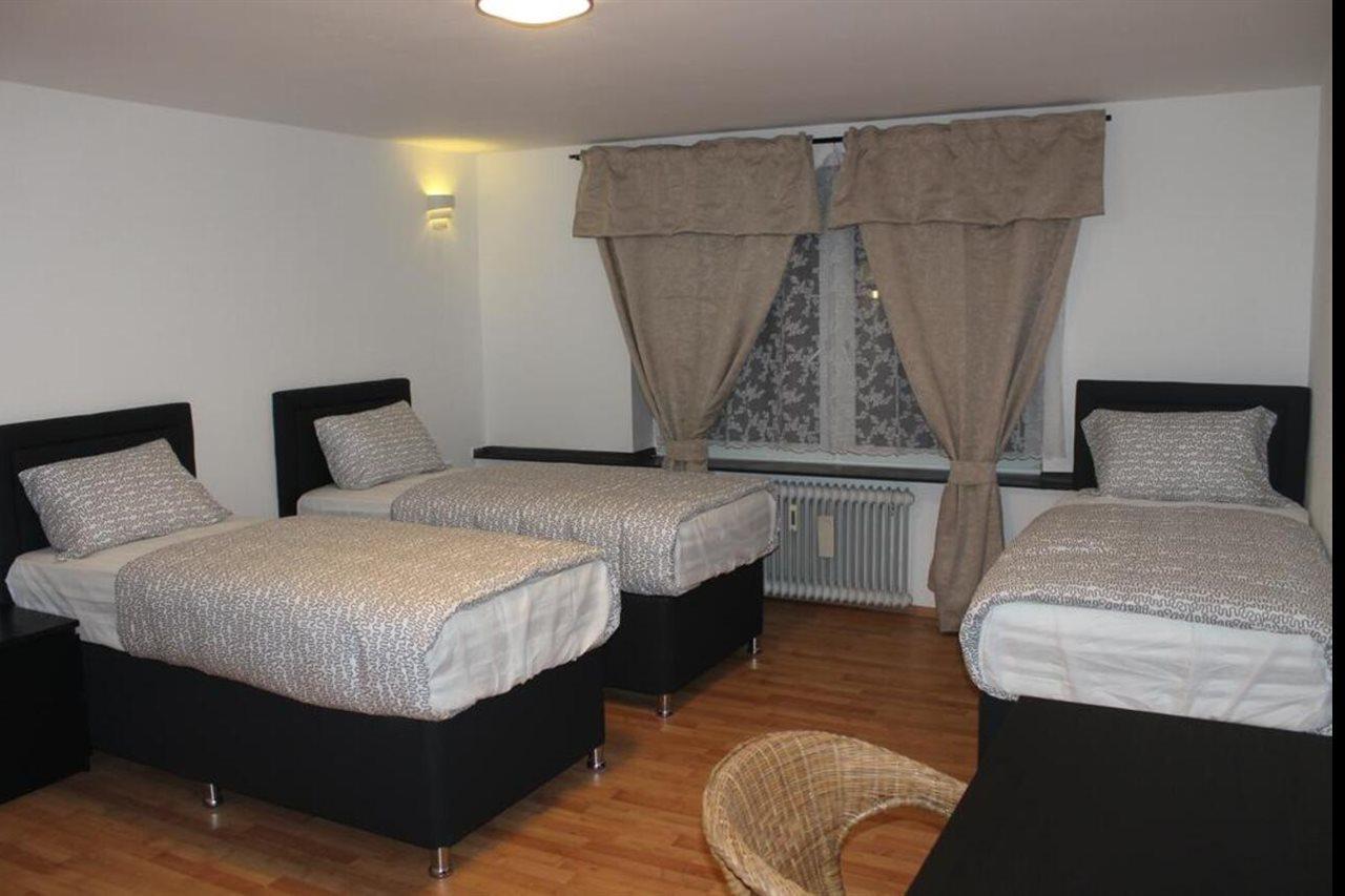 Hotel Garni Emir Cologne Exterior photo