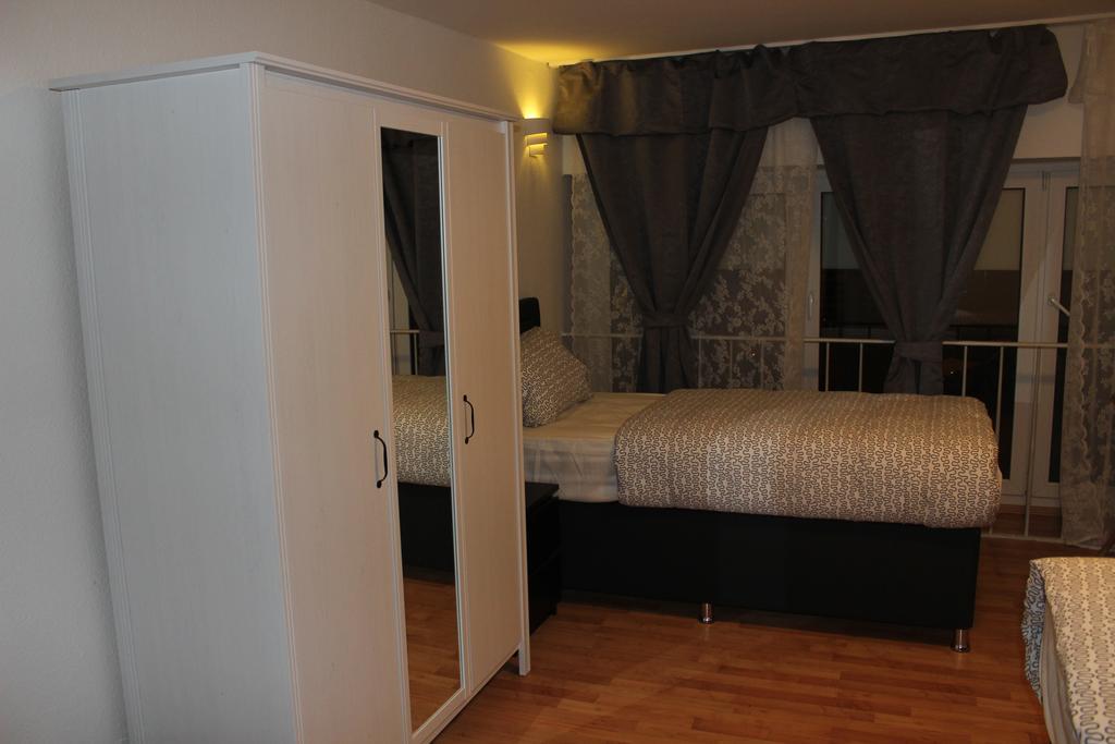 Hotel Garni Emir Cologne Exterior photo